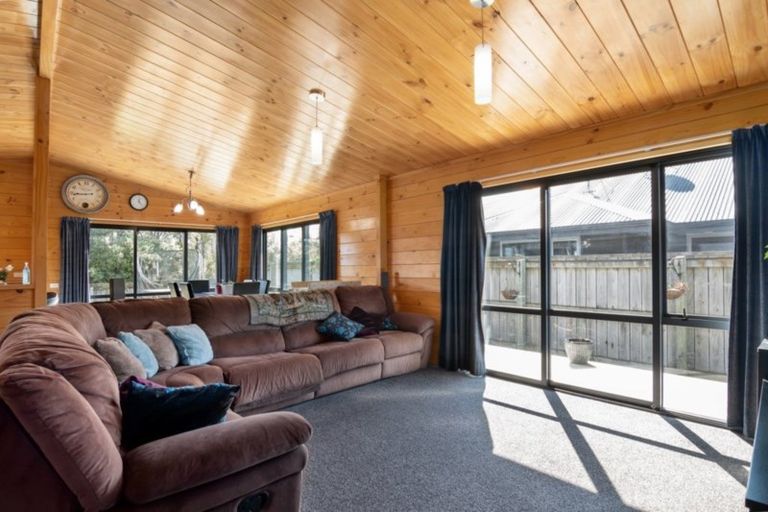 Photo of property in 18 Curtis Street, Stoke, Nelson, 7011