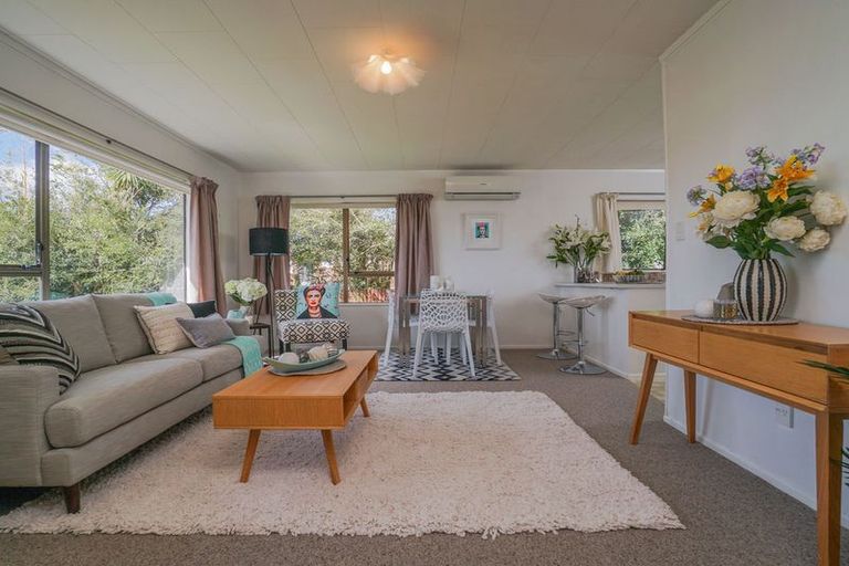 Photo of property in 2/9 Lancaster Road, Beach Haven, Auckland, 0626
