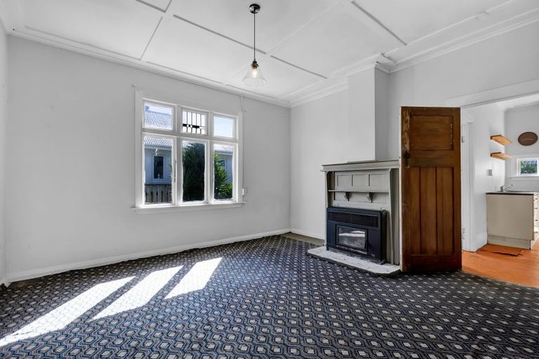 Photo of property in 46 Waihi Road, Hawera, 4610