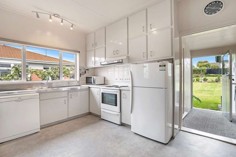 Photo of property in 24 Greta Street, South Hill, Oamaru, 9400