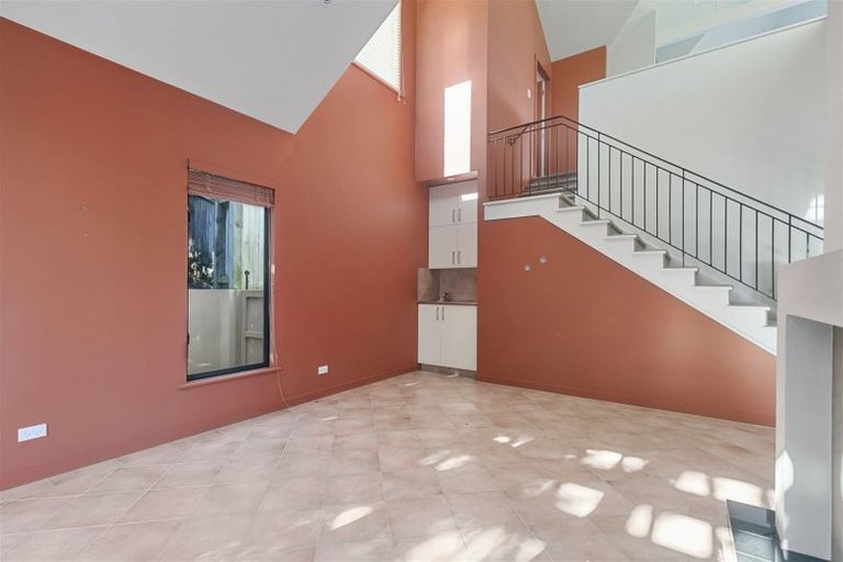 Photo of property in 16 Mayall Avenue, Beach Haven, Auckland, 0626