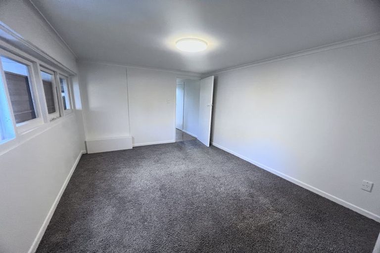 Photo of property in 8 Onepoto Road, Hauraki, Auckland, 0622