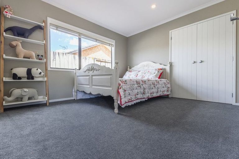 Photo of property in 70 Farringdon Avenue, Rototuna North, Hamilton, 3210