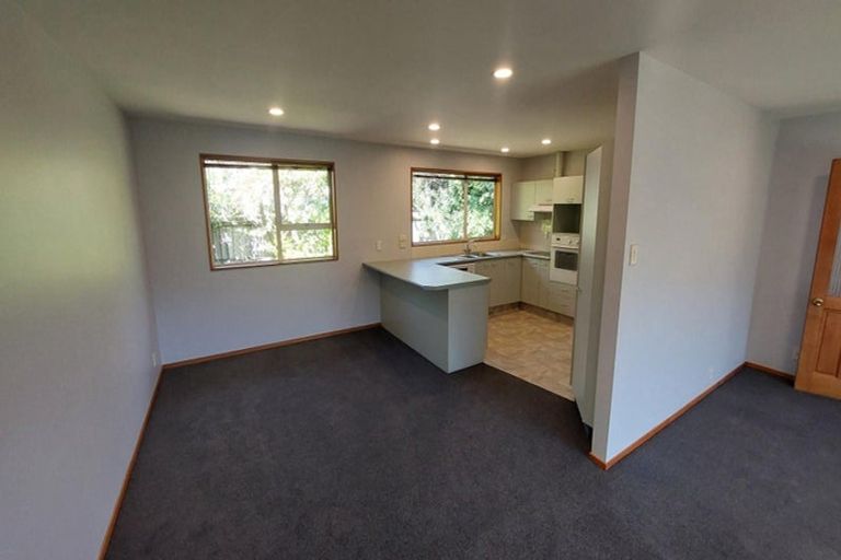 Photo of property in 2 Wardour Mews, Avonhead, Christchurch, 8042
