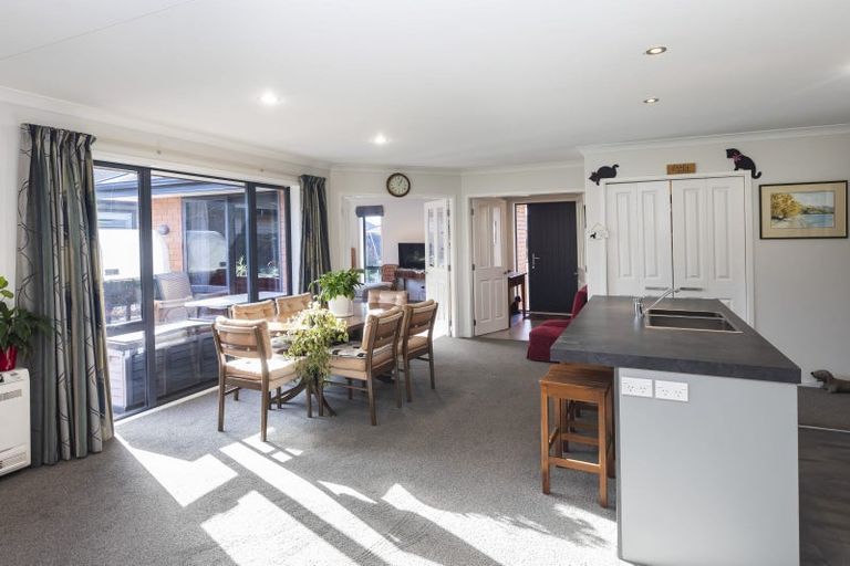 Photo of property in 14 Garforth Green, Halswell, Christchurch, 8025