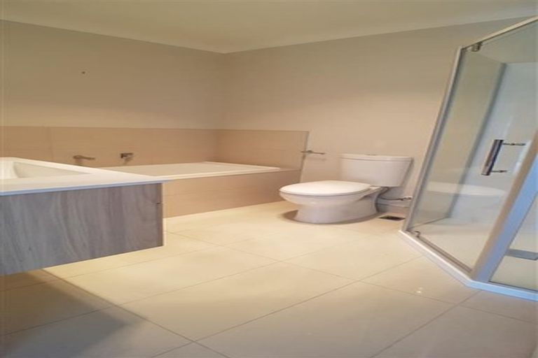 Photo of property in 17 Mollusc Road, Hobsonville, Auckland, 0616