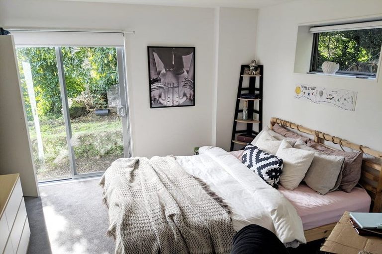 Photo of property in 126 Creswick Terrace, Northland, Wellington, 6012