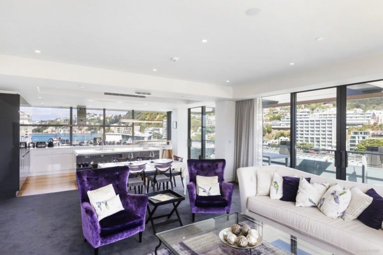 Photo of property in Clyde Quay Wharf, 8u5a Clyde Quay Wharf, Te Aro, Wellington, 6011