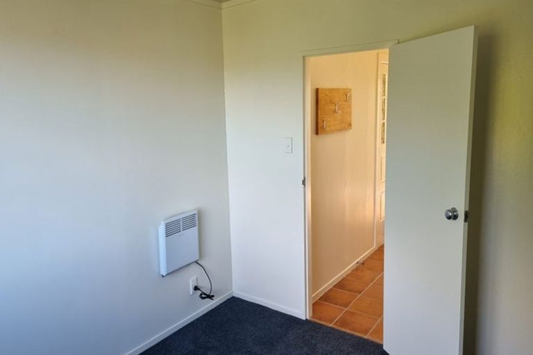 Photo of property in 29a Harbour View Road, Northland, Wellington, 6012