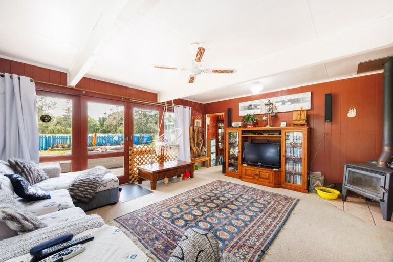 Photo of property in 23 Calico Line, Marton, 4710