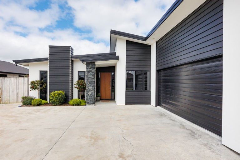 Photo of property in 8 Cherry Place, Feilding, 4702