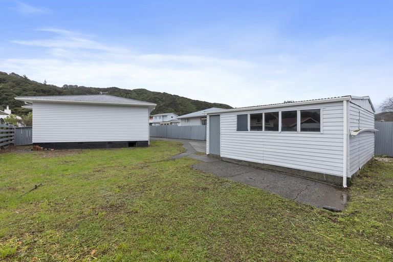 Photo of property in 20 Hamstead Street, Wainuiomata, Lower Hutt, 5014