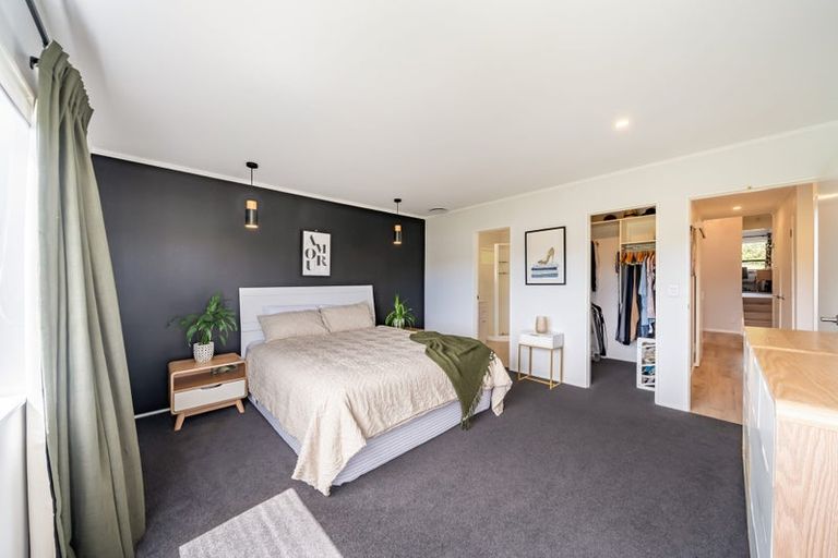 Photo of property in 45 The Crowsnest, Whitby, Porirua, 5024
