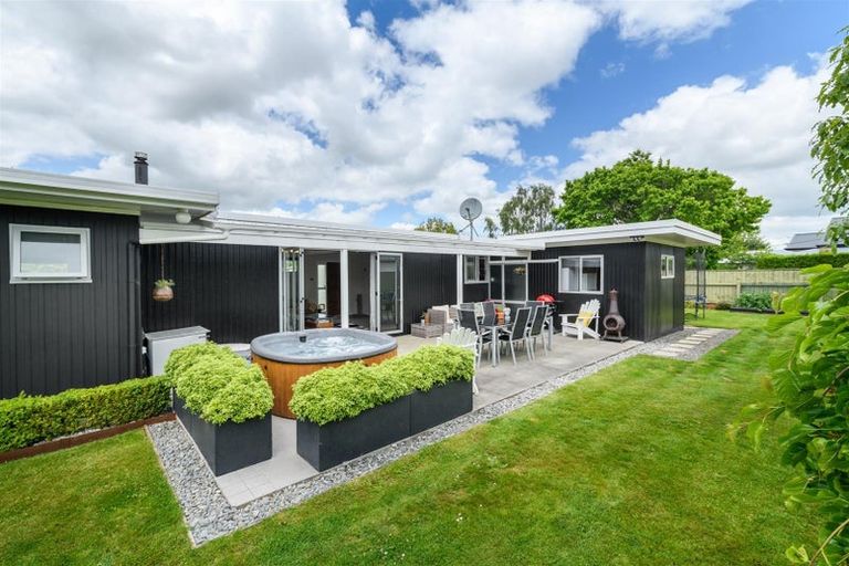 Photo of property in 58 Skerman Street, Marton, 4710