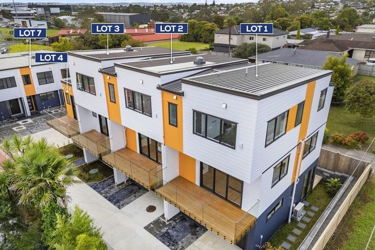 Photo of property in Tauhara Ridge Drive, Richmond Heights, Taupo, 3330