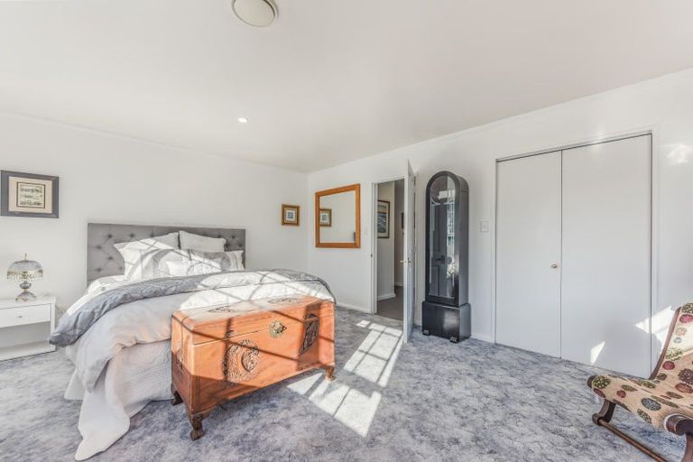 Photo of property in 215a Waikawa Road, Waikawa, Picton, 7220