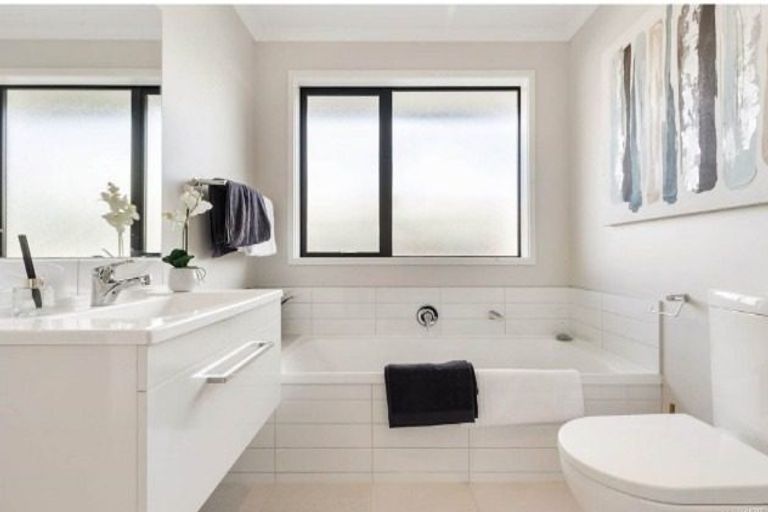 Photo of property in 45 Rorotu Avenue, Karaka, 2113