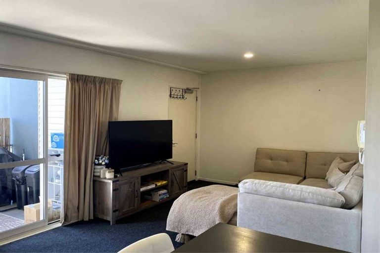 Photo of property in 5/57 Charles Street, Waltham, Christchurch, 8011