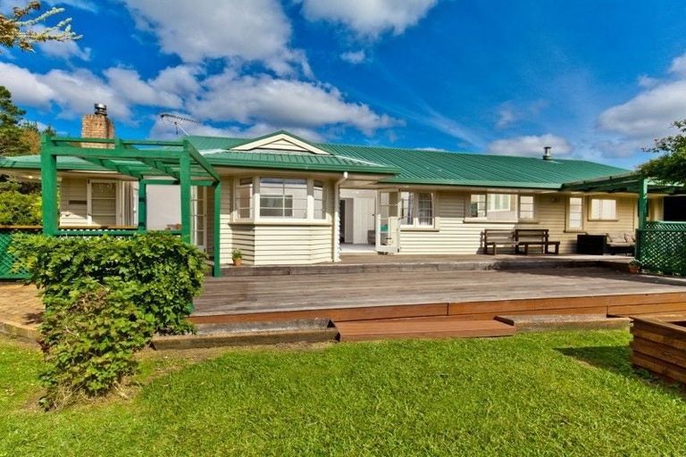 Photo of property in 18 Green Road, Dairy Flat, Albany, 0792