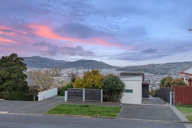 Photo of property in 61c Earls Road, Saint Clair, Dunedin, 9012