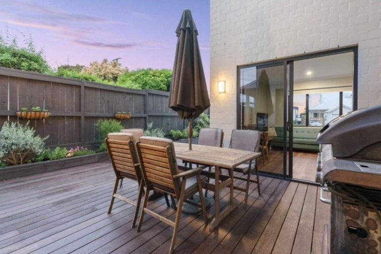 Photo of property in 49 Hinewa Road, Otumoetai, Tauranga, 3110