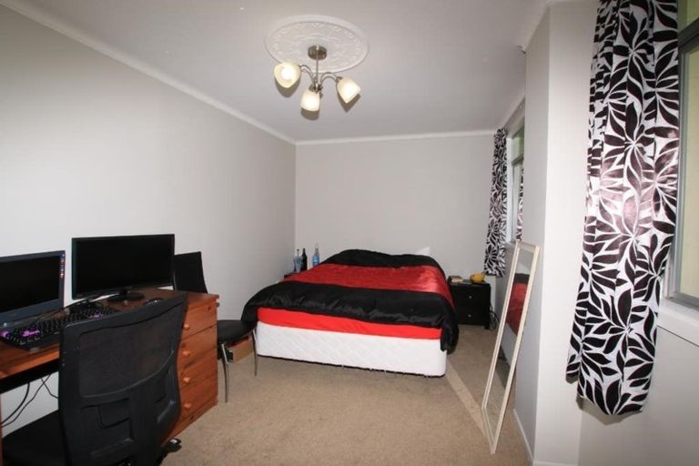 Photo of property in 3 Derwent Crescent, Titirangi, Auckland, 0604