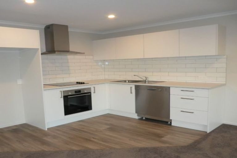 Photo of property in 48 Miromiro Street, Broomfield, Christchurch, 8042