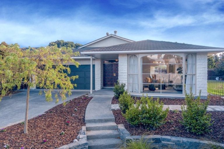 Photo of property in 22 Dunrobin Place, Avonhead, Christchurch, 8042