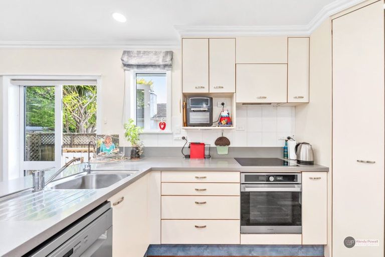 Photo of property in 70 Longfellow Street, Trentham, Upper Hutt, 5018