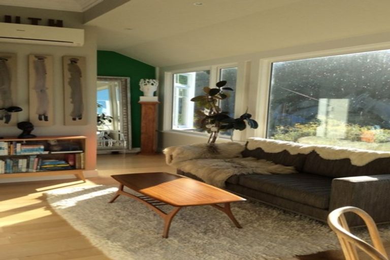 Photo of property in 114 Cliffs Road, Saint Clair, Dunedin, 9012