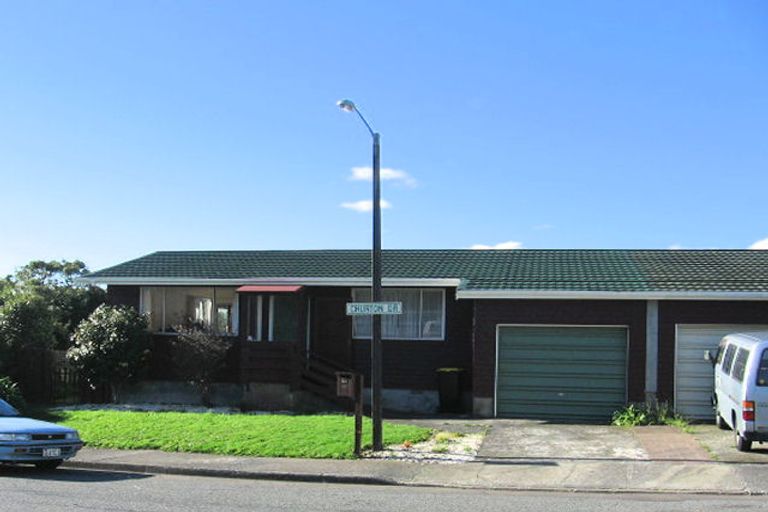 Photo of property in 54 Churton Drive, Churton Park, Wellington, 6037