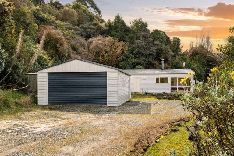 Photo of property in 24 Korimako Street, Saint Leonards, Dunedin, 9022