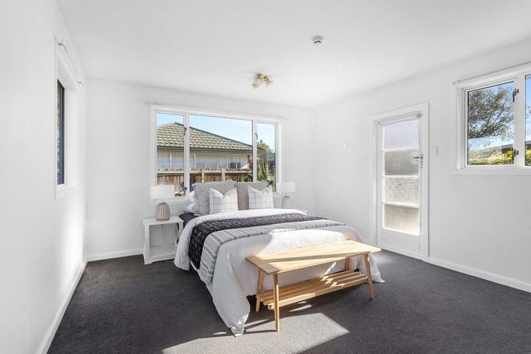 Photo of property in 1/197 Main North Road, Redwood, Christchurch, 8051