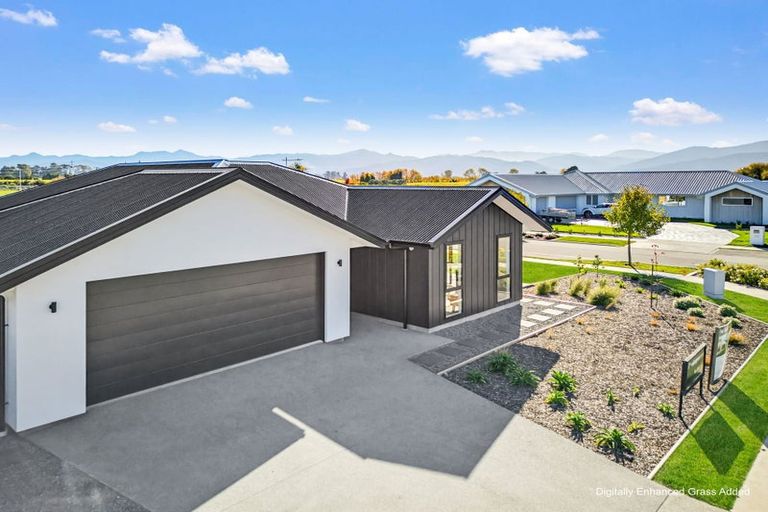 Photo of property in 31 Whitehall Drive, Springlands, 7201