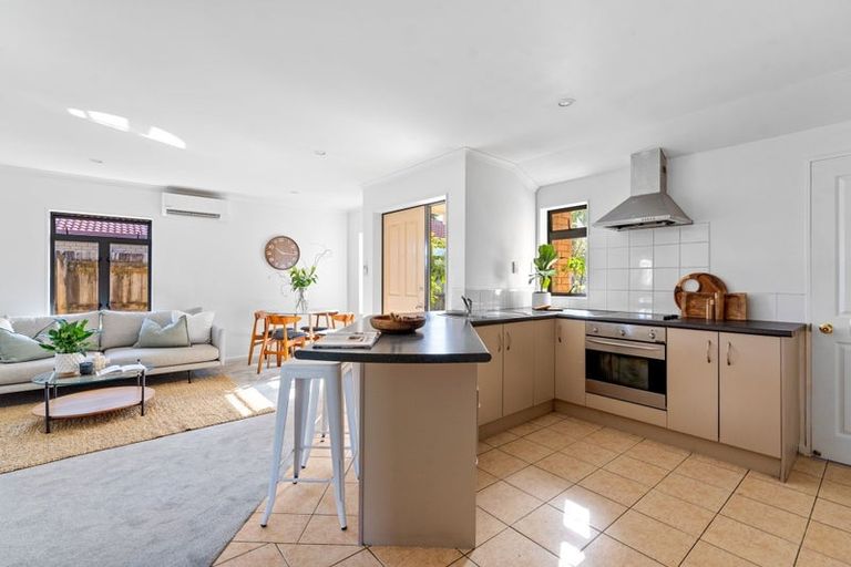 Photo of property in 25d Gray Avenue, Mangere East, Auckland, 2024