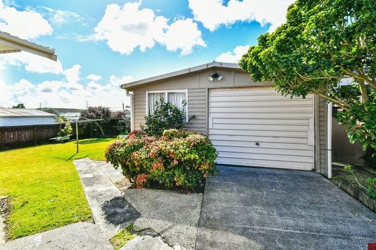 Photo of property in 90 Boundary Road, Clover Park, Auckland, 2019