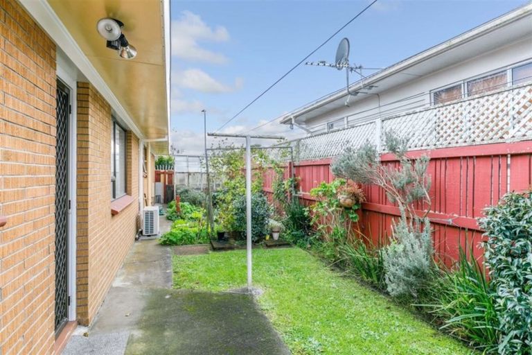 Photo of property in 1/11 Margan Avenue, Papatoetoe, Auckland, 2025