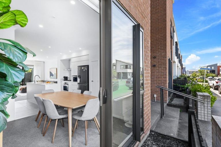 Photo of property in 25 David Carnegie Road, Hobsonville, Auckland, 0616