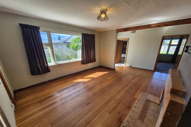 Photo of property in 32 Bower Avenue, New Brighton, Christchurch, 8083