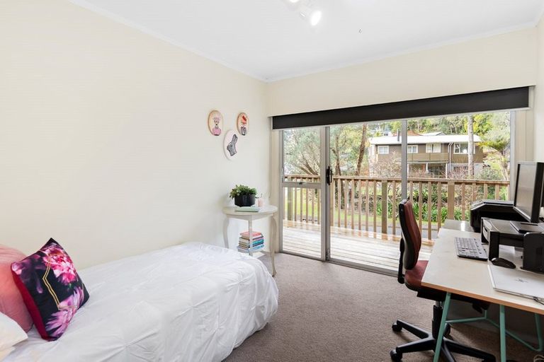 Photo of property in 26 Daffodil Street, Titirangi, Auckland, 0604