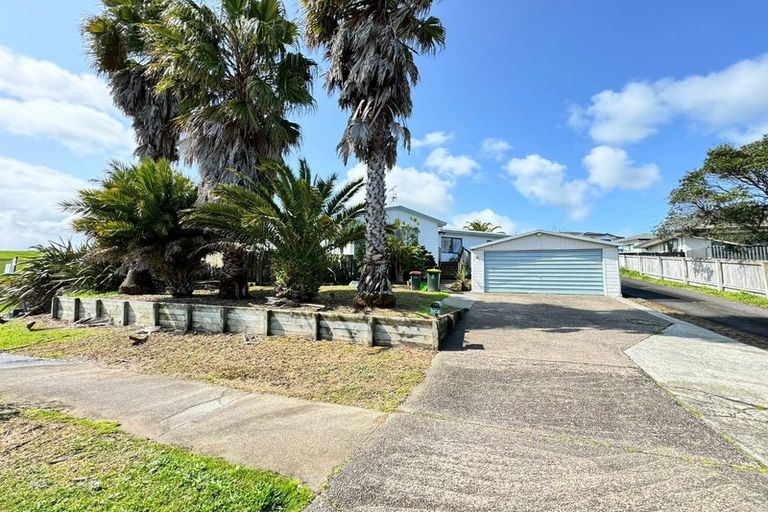 Photo of property in 47 Aspiring Avenue, Clover Park, Auckland, 2019