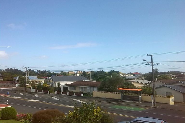 Photo of property in 195 Tukapa Street, Westown, New Plymouth, 4310