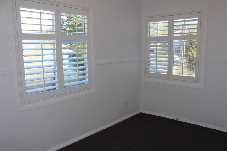 Photo of property in 10 Haumia Street, Johnsonville, Wellington, 6037