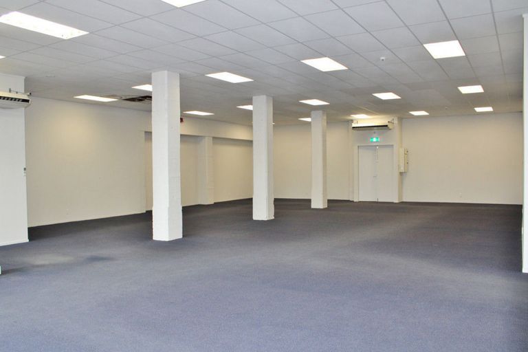 Photo of property in 3 Albert Street, Island Bay, Wellington, 6023