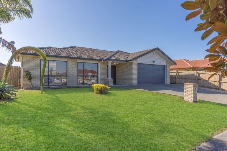 Photo of property in 27 Donegal Park Drive, Flat Bush, Auckland, 2019
