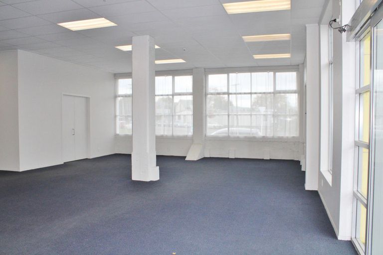 Photo of property in 3 Albert Street, Island Bay, Wellington, 6023
