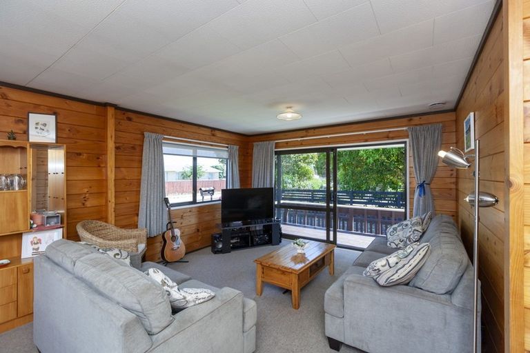 Photo of property in 61a Mazengarb Road, Paraparaumu Beach, Paraparaumu, 5032