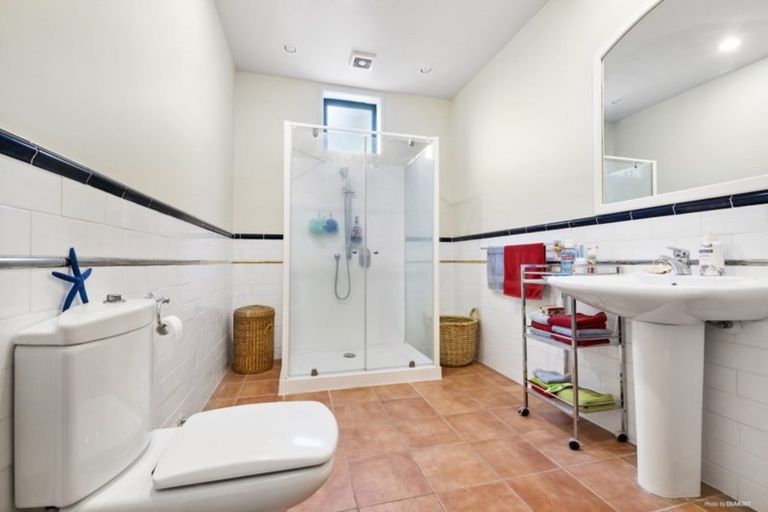 Photo of property in 8 Hall Avenue, Newtown, Wellington, 6021