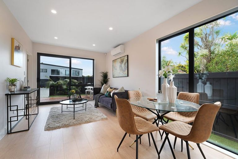 Photo of property in 14 Akehurst Avenue, New Lynn, Auckland, 0600