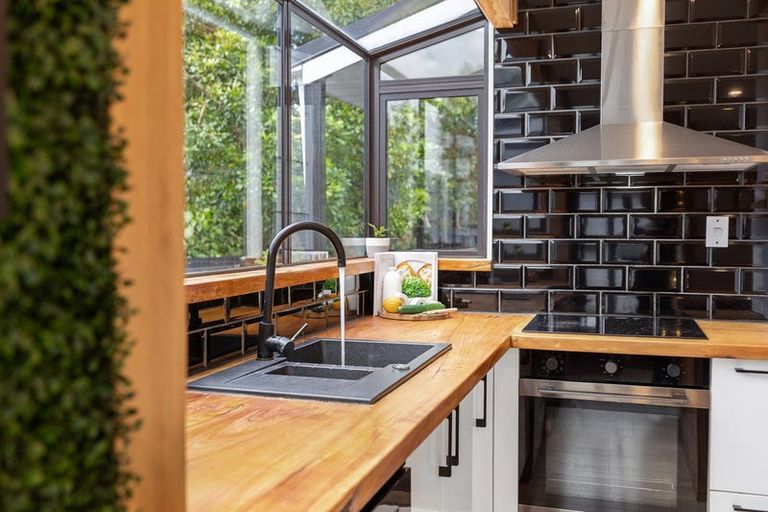 Photo of property in 6b Kaimai Place, Hairini, Tauranga, 3112